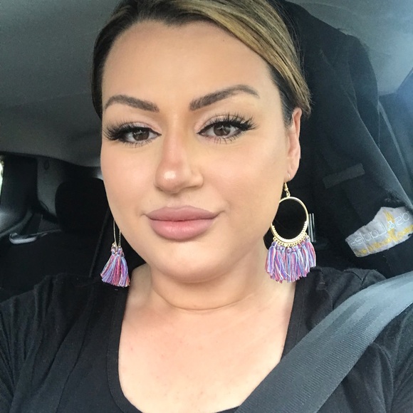 Meet your Posher, Kaitlyn - Picture 4 of 6